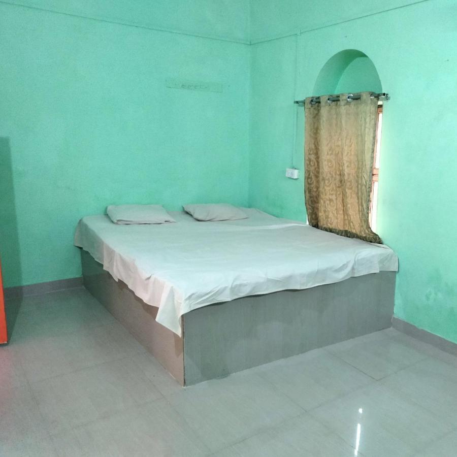 Shri Swami Sheetal Das Akhada B1-88 Assi , Near Pushkar Talab,Varanasi, Ashram Dharmshala Hotel Kültér fotó