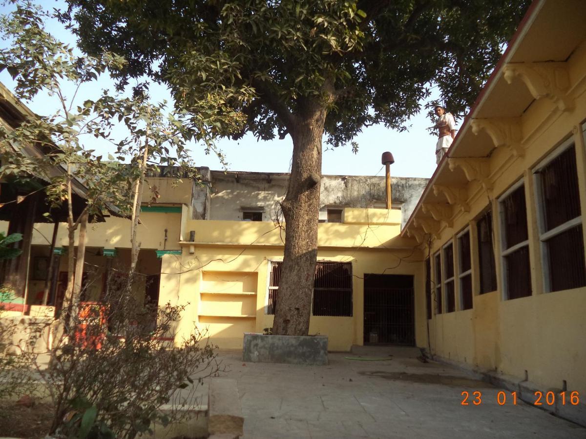 Shri Swami Sheetal Das Akhada B1-88 Assi , Near Pushkar Talab,Varanasi, Ashram Dharmshala Hotel Kültér fotó