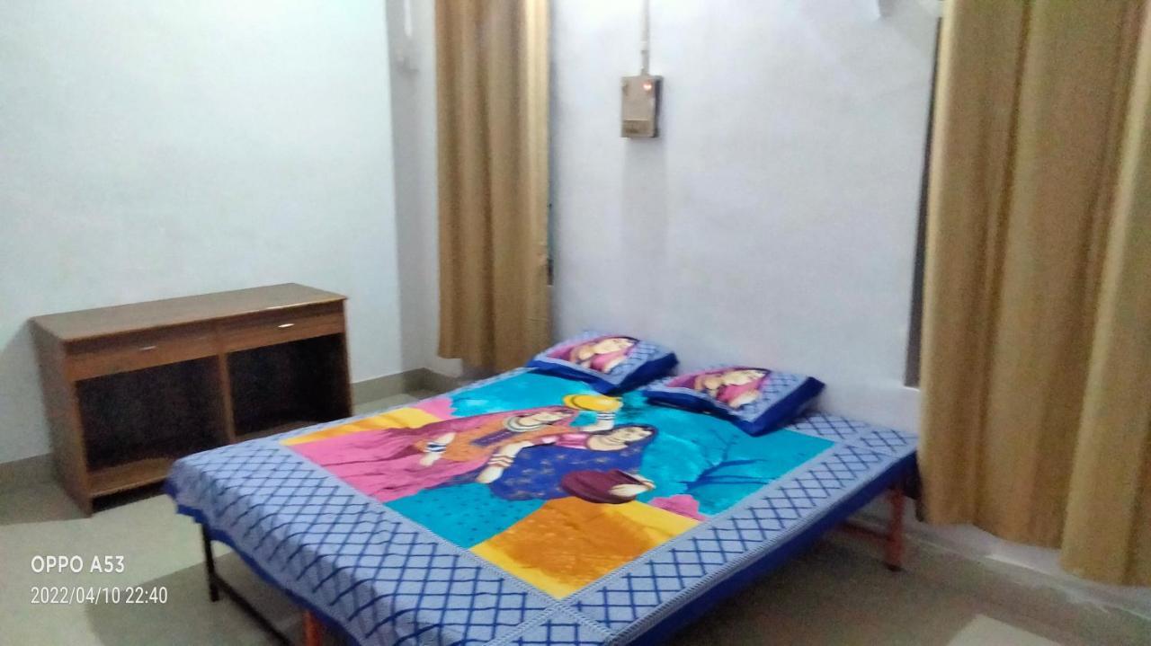 Shri Swami Sheetal Das Akhada B1-88 Assi , Near Pushkar Talab,Varanasi, Ashram Dharmshala Hotel Kültér fotó
