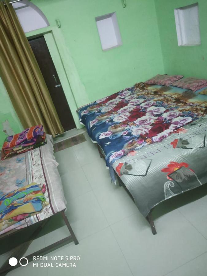 Shri Swami Sheetal Das Akhada B1-88 Assi , Near Pushkar Talab,Varanasi, Ashram Dharmshala Hotel Kültér fotó