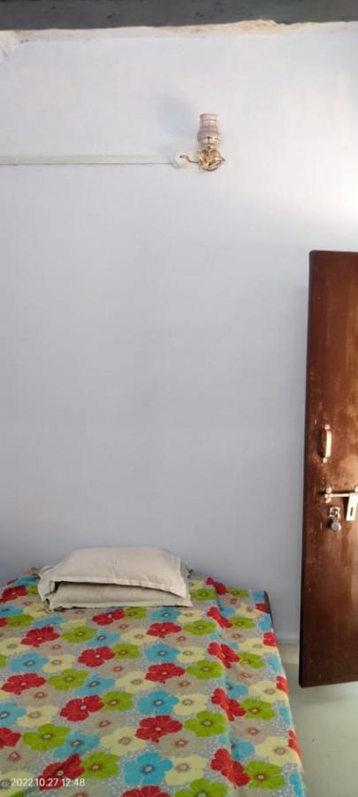 Shri Swami Sheetal Das Akhada B1-88 Assi , Near Pushkar Talab,Varanasi, Ashram Dharmshala Hotel Kültér fotó